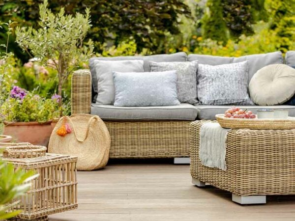 Casual Retreat 717449BD Sofas Craftmaster Furniture