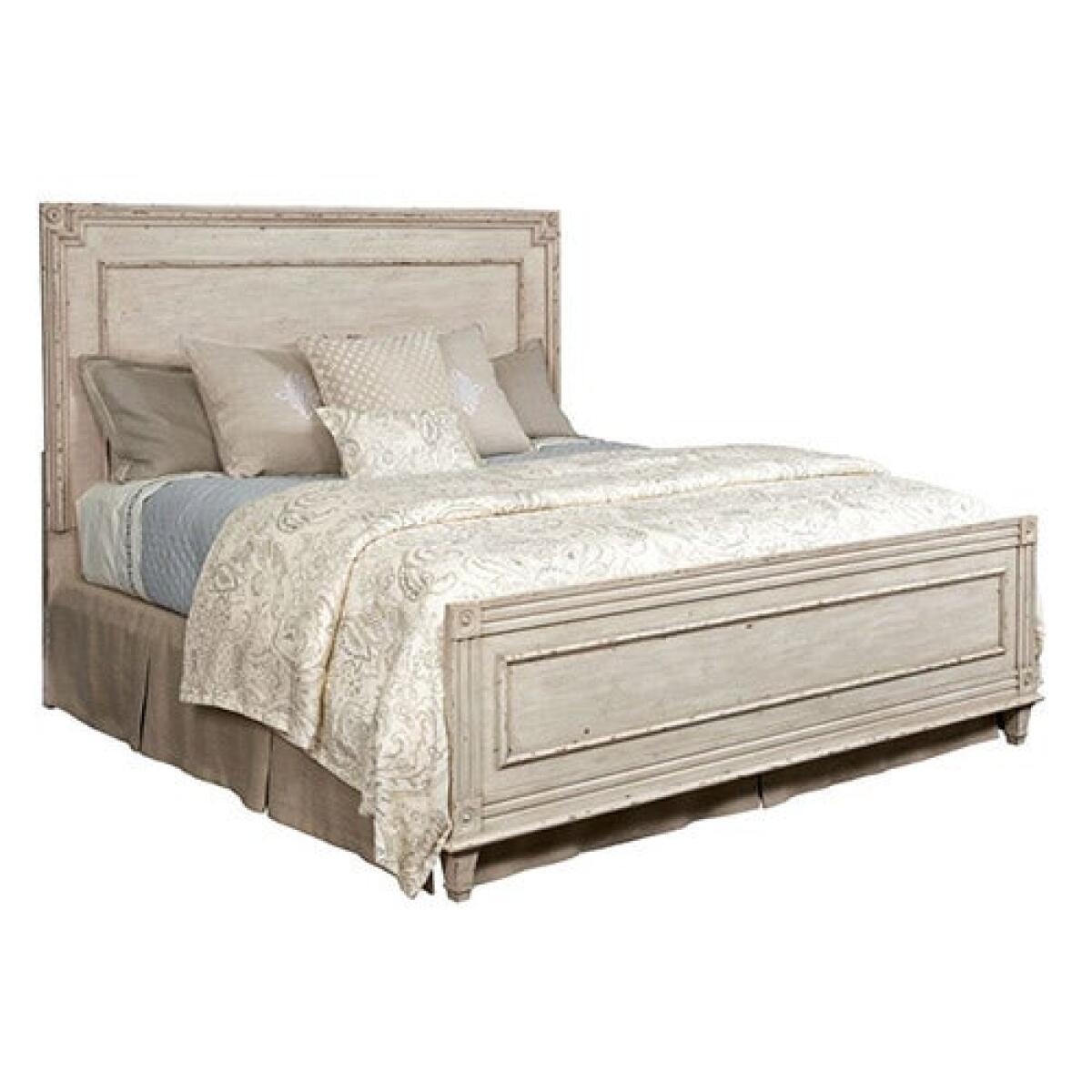 Southbury Queen Panel Bed Southbury Queen Panel Bed - Image 1
