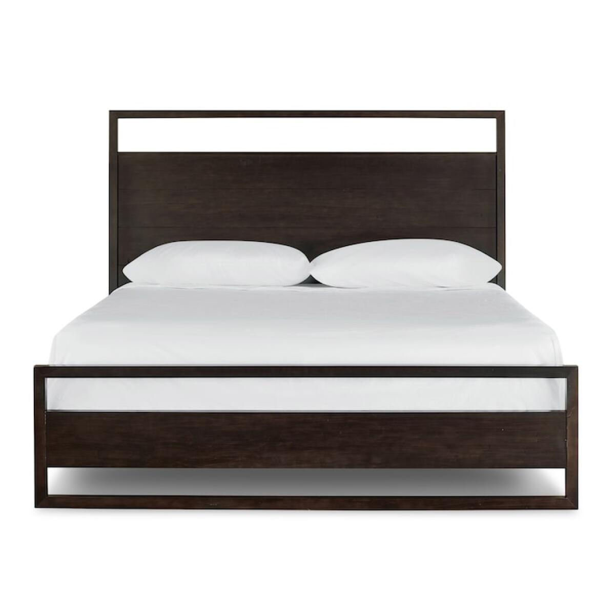 Braddock Maple Queen Panel Bed Braddock Maple Queen Panel Bed - Image 1