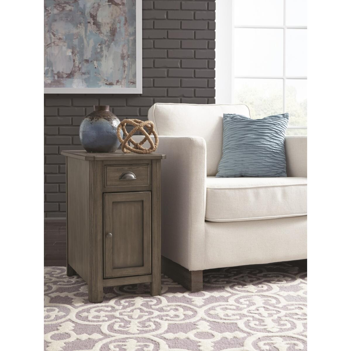 Chairside Cabinet 2114-22 Chairside Cabinet 2114-22 - Image 1