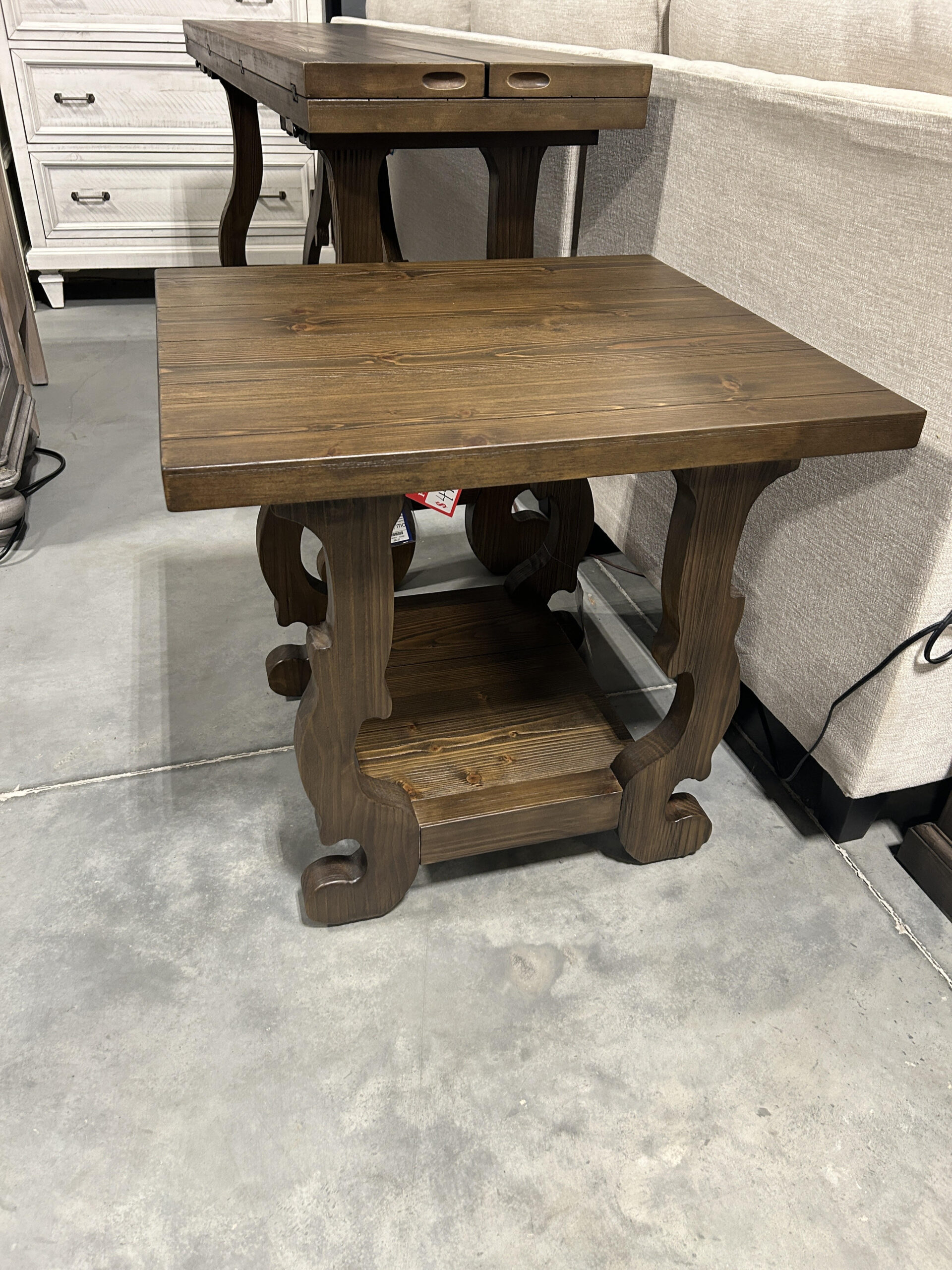 C2Cendtab30427 Coast to Coast End Table - Image 1