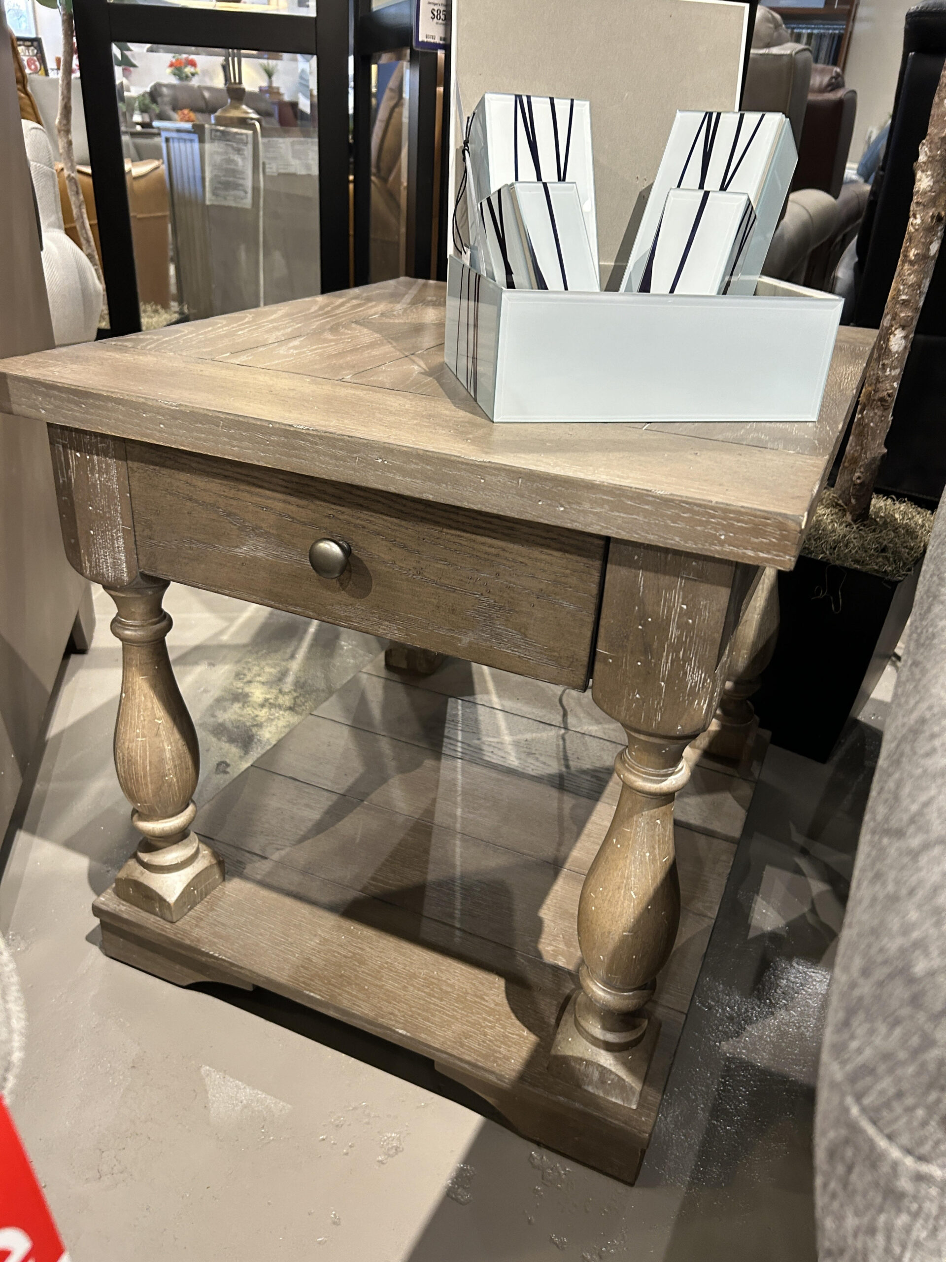 HAMMendtable048 Hammary Drawer End Table - Image 1