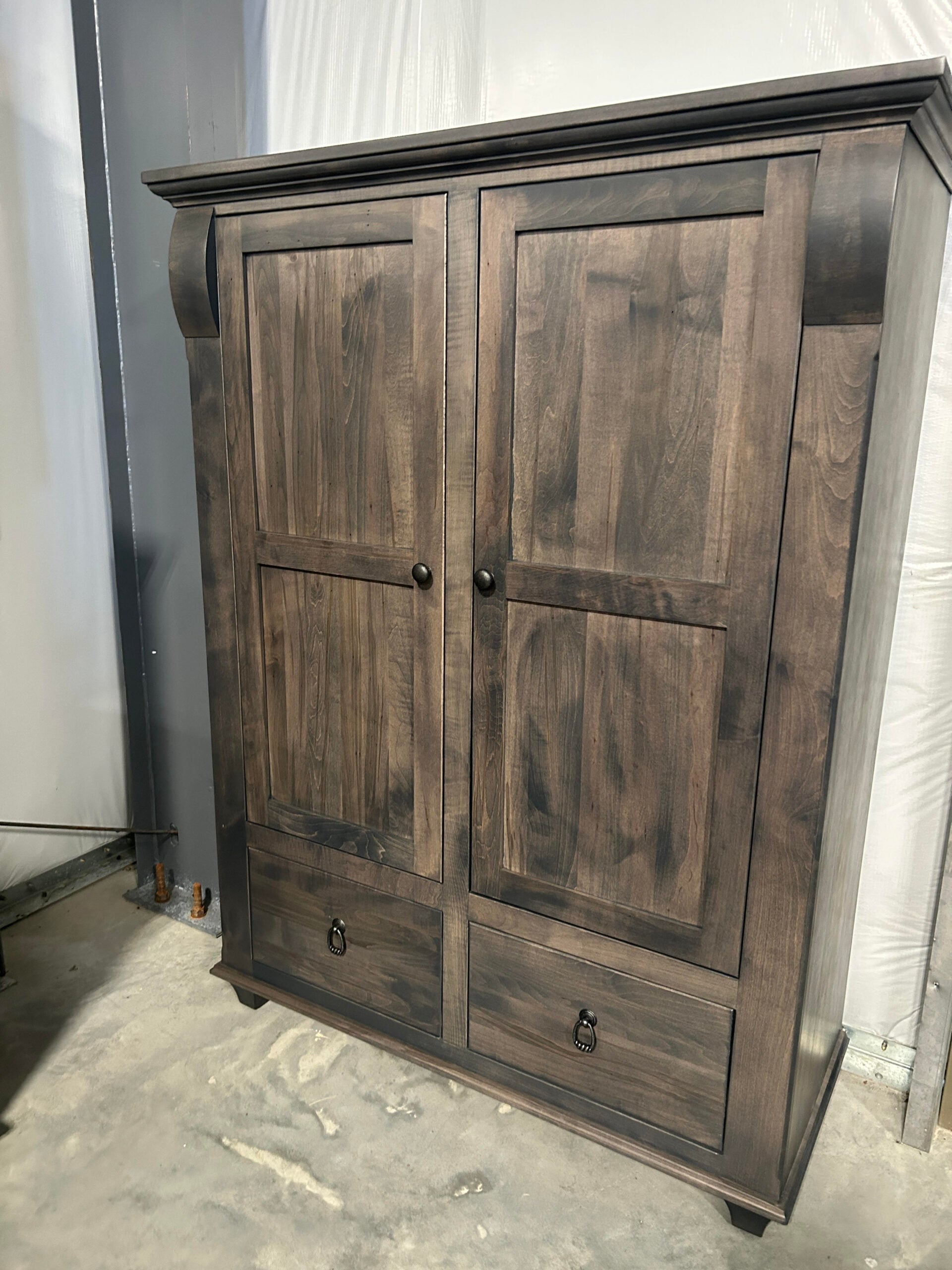Mavin Woods 2-door Chifferobe